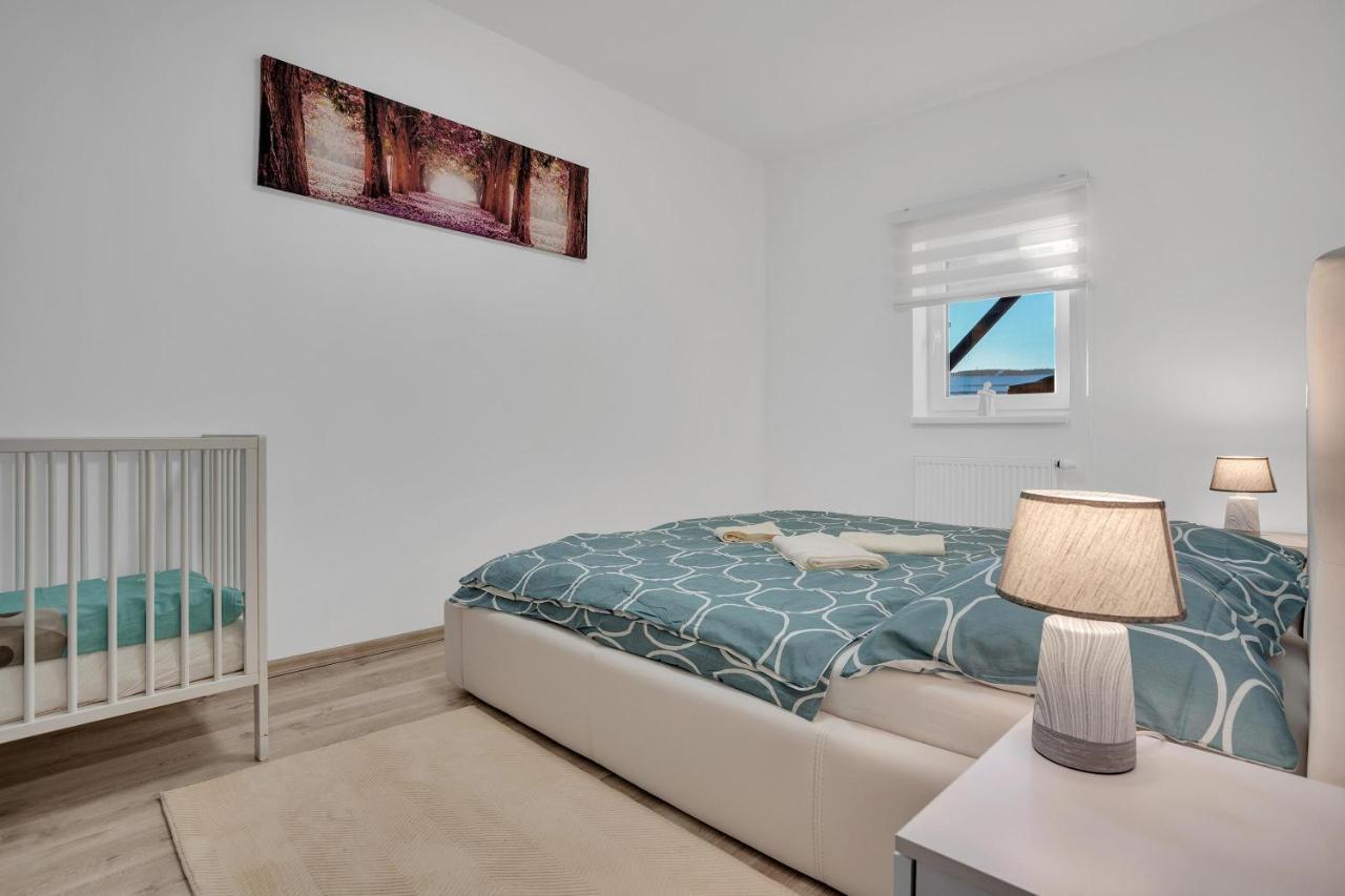 Apartmany Ctyrlistek Loučná pod Klínovcem Exterior foto