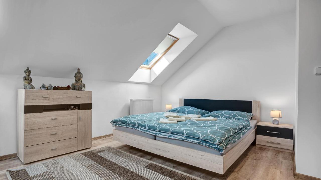 Apartmany Ctyrlistek Loučná pod Klínovcem Exterior foto